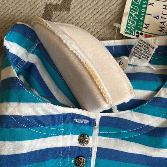 Vintage Emerald Club Juniors shoulder pads striped T-shirt - Picture 10 of 14